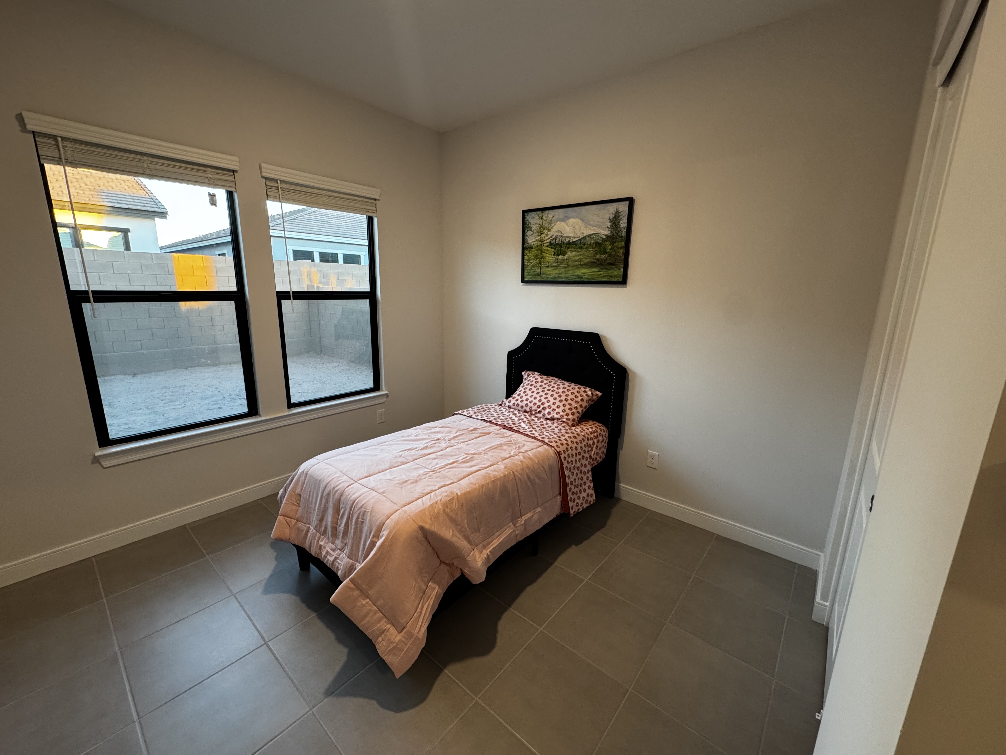 Edgewood Place photo 8